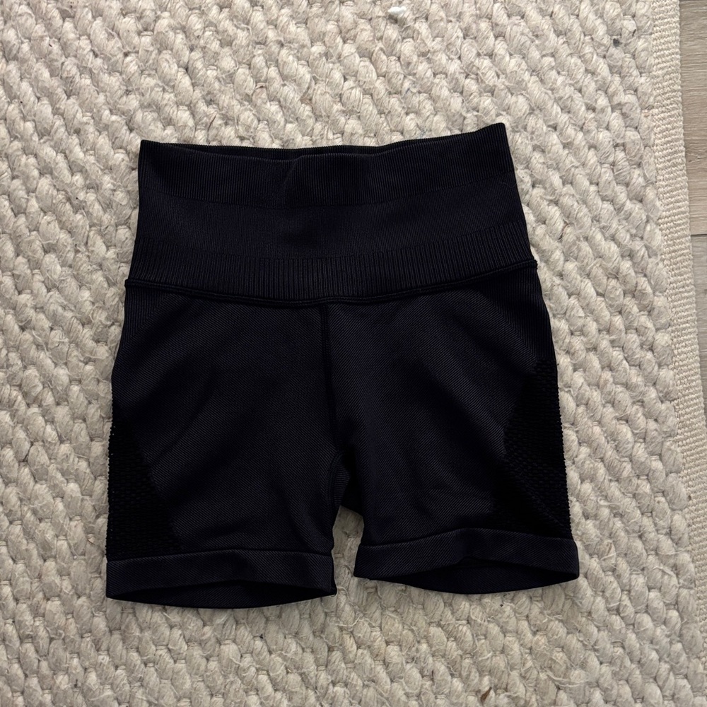 black workout shorts